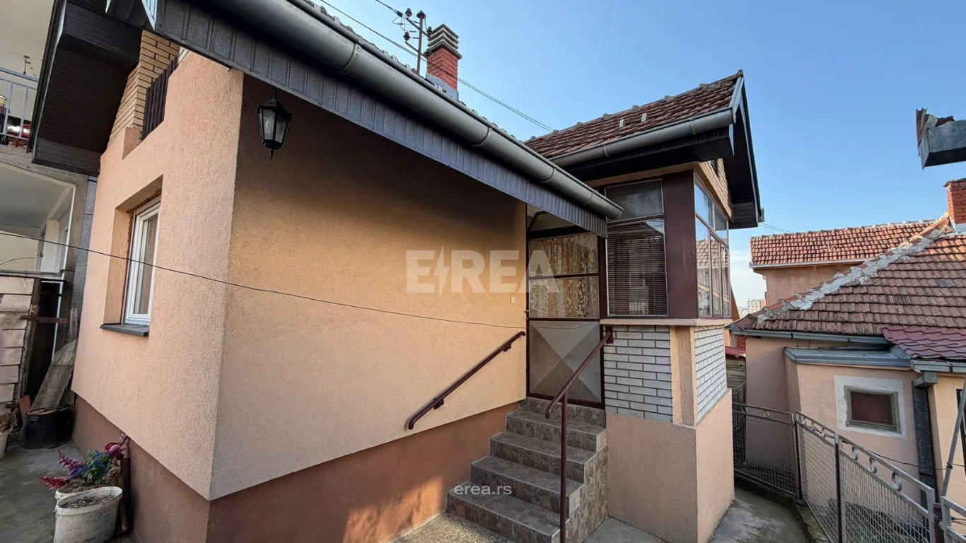 Kuća na prodaju na odličnoj lokaciji, Pivara, blizu centra grada